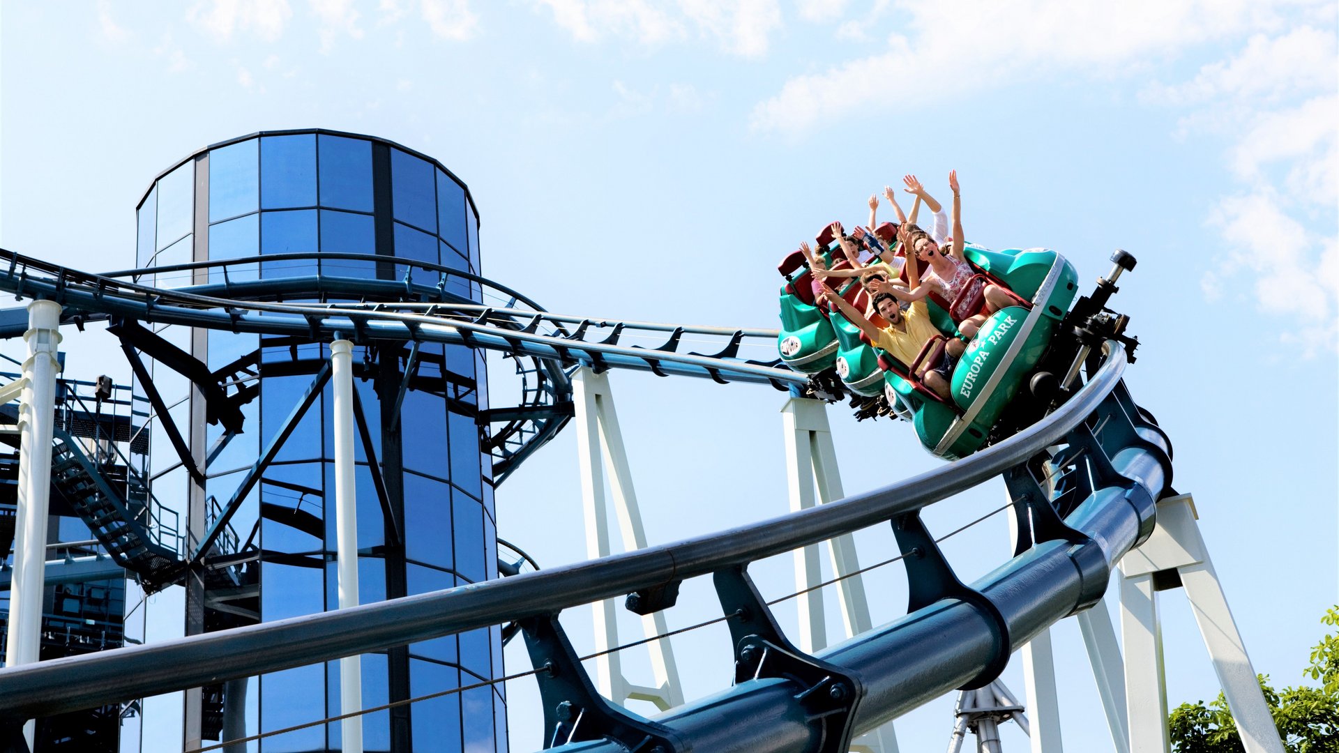 Faserverbundformteile composite material GFK, CFK, AFK für Rollercoaster, Fahrzeugverschalungen, Bauteile für höchste Stabilität und Festigkeit - Colasit